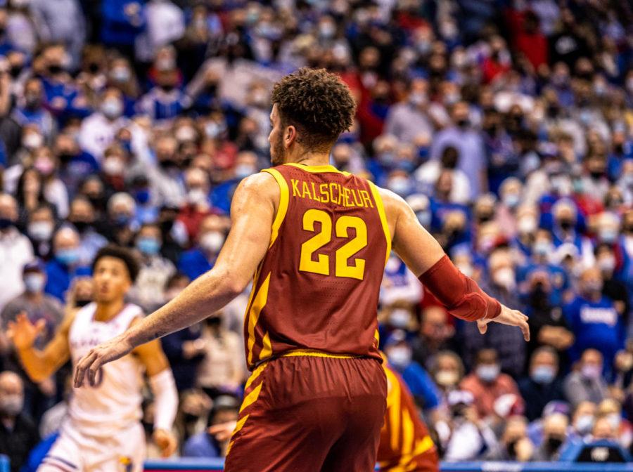 Gabe+Kalscheur+plays+defense+in+the+Cyclones+62-61+loss+to+the+Kansas+Jayhawks+on+Jan.+11.