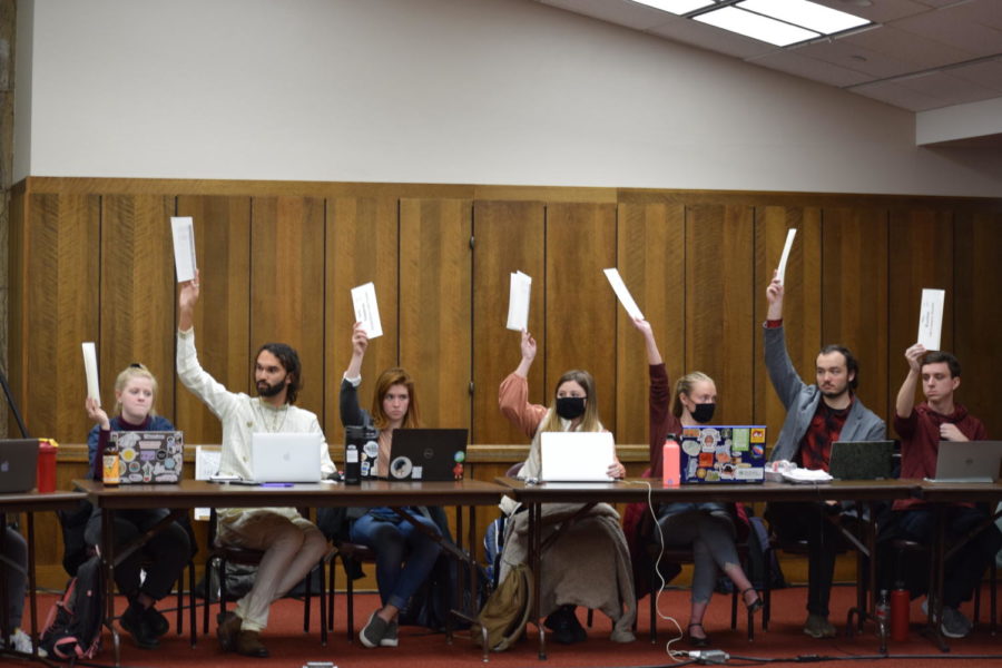 Iowa State University Student Government Senate taking a placard vote during the Nov. 3 weekly meeting.