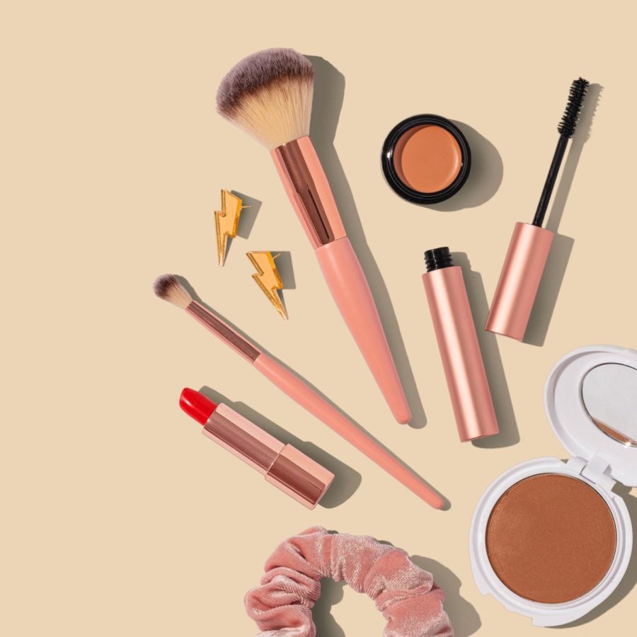 It can be difficult to know what goes into your makeup and if the claims on packaging are truthful or not. 