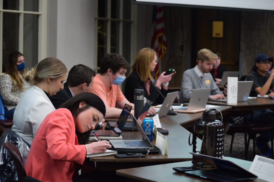 The Senate deliberating on funding interpreters for the Student Government vice presidential and presidential debates.
