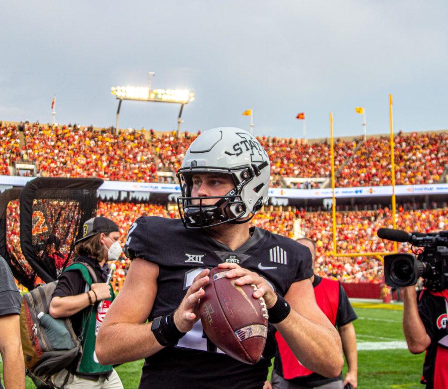 Iowa+State+quarterback+Hunter+Dekkers+warms+up+on+the+sideline+during+the+Cyclones+27-17+loss+to+Iowa+in+the+Iowa+Corn+CyHawk+Series+on+Sept.+11%2C+2021.