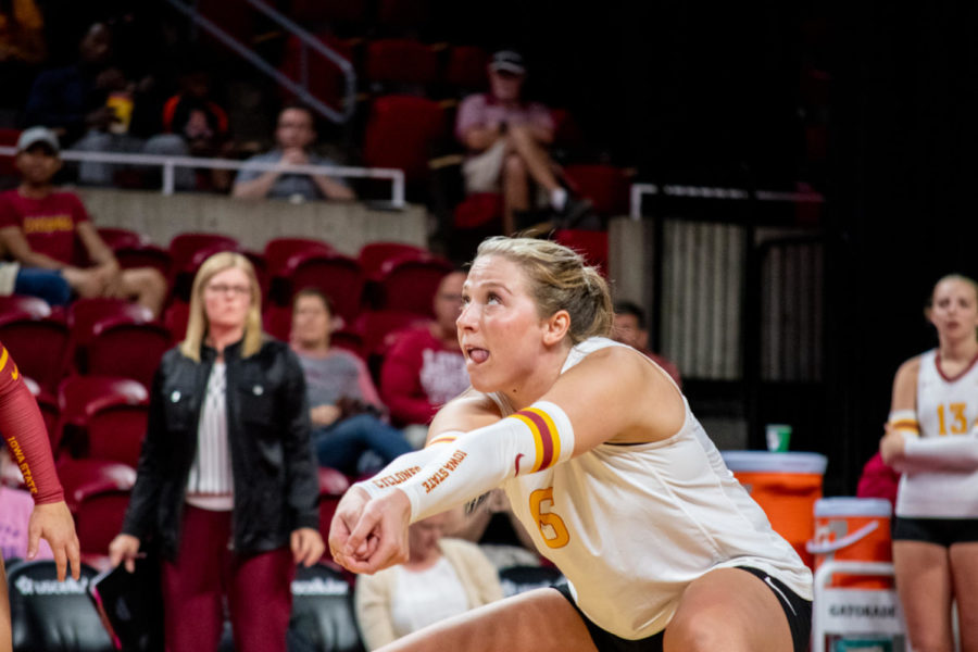 Eleanor+Holthaus+digs+the+ball+against+Northern+Iowa+on+Sept.+13.