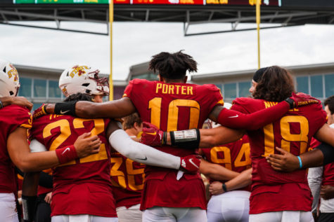 Darien Porter and the Cyclones celebrate 43-10 win over Ohio on Sept. 17.