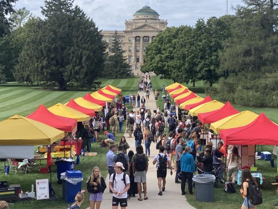 More+than+20+community+vendors+and+organizations+attended+the+ISU+Local+Food+Festival+Sept.+21.