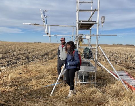 Instructors and researchers taught students about the flux towers they use to measure variables directly related to how energy is transferred between Earth’s surface and atmosphere.
