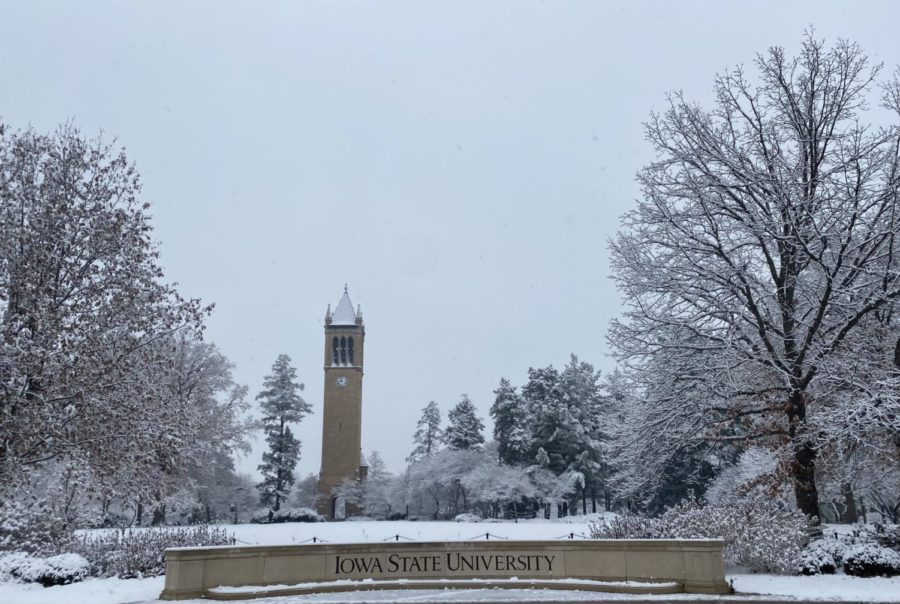 Iowa States first snow of the fall 2022 semester. 