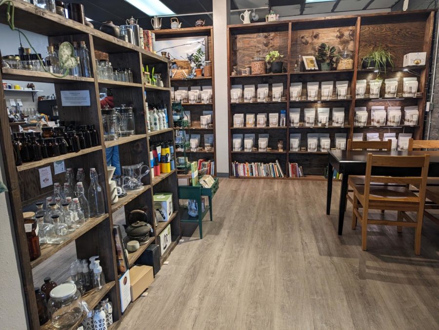 A+selection+of+teas+and+tea+equipment+at+Little+Woods%3A+Teas+and+Herbs.