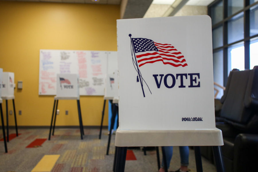 A voting booth sits empty at Maple Residence Hall on Tuesday Nov. 8, 2022.