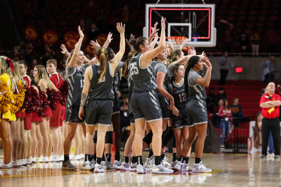 The womens basketball team waves to the fans after defeating Jacksonville on Dec. 11, 2022. 