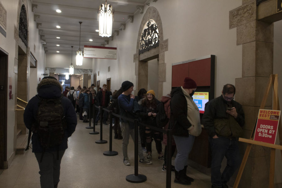 Students line up and await the start of the Spring 2023 WelcomeFest, Jan. 31.