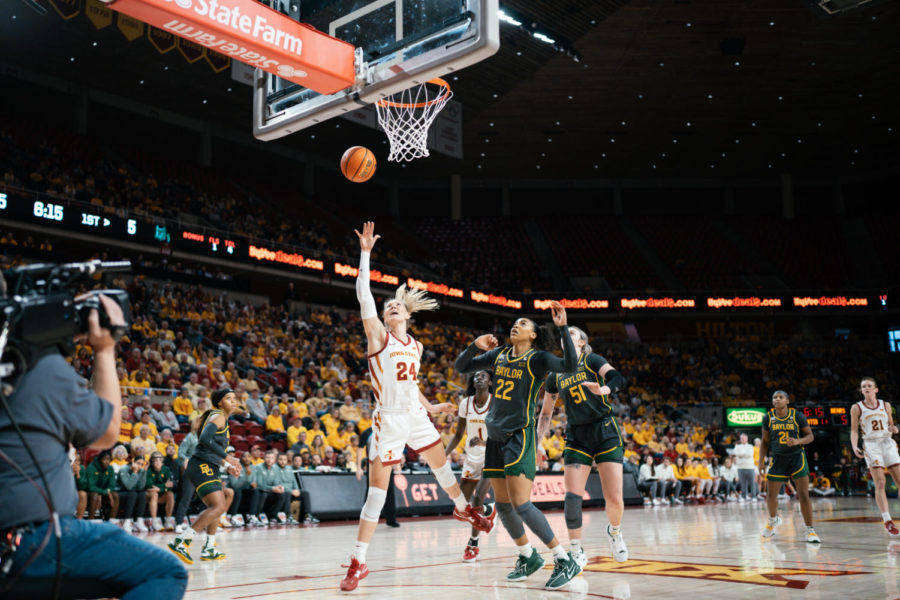 Ashley Joens attempts a layup during the game against Baylor on Feb. 4, 2023.