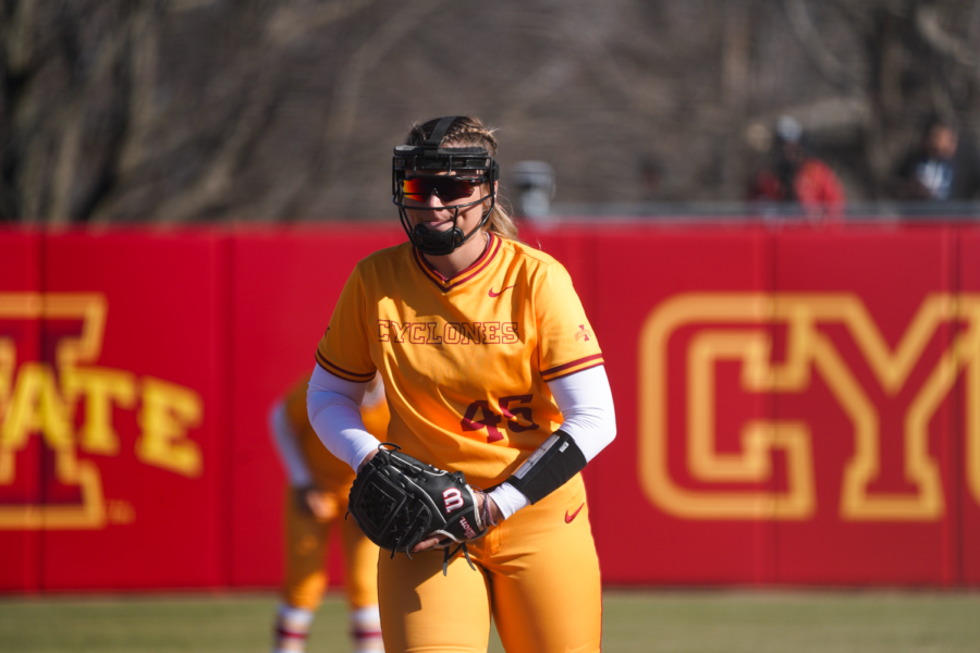 Jaiden Ralston pitches the ball in game one against Oklahoma on Mar. 24, 2023.