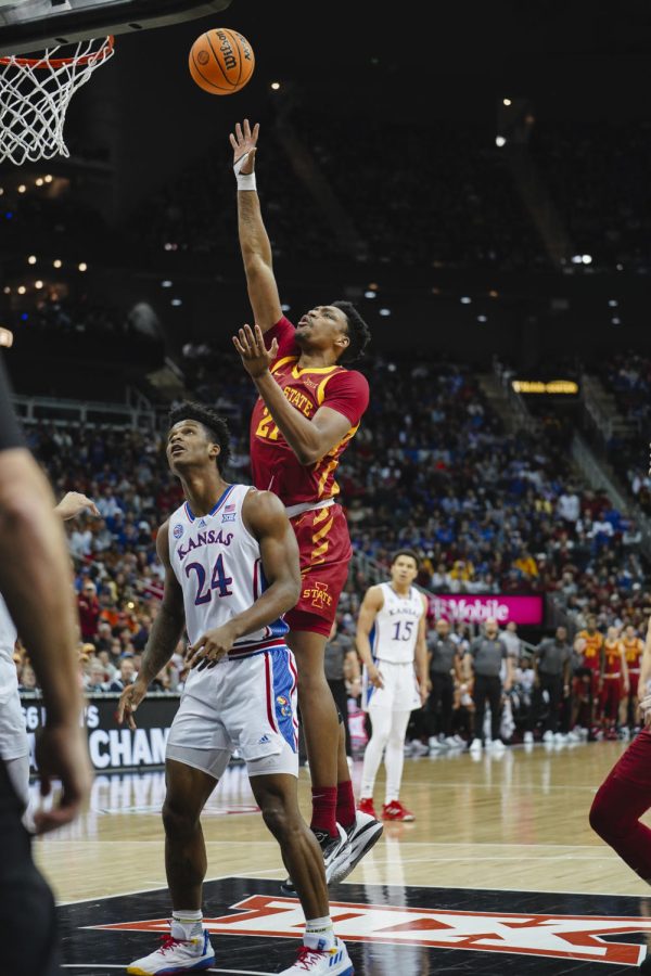 Osun Osunniyi at the 2023 Big 12 Tournament Semifinals versus Kansas in the T-Mobile Center, Mar. 10.