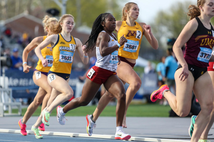 Makayla Clark competes in the Womens 800m at the Drake Relays on Apr. 27, 2023.