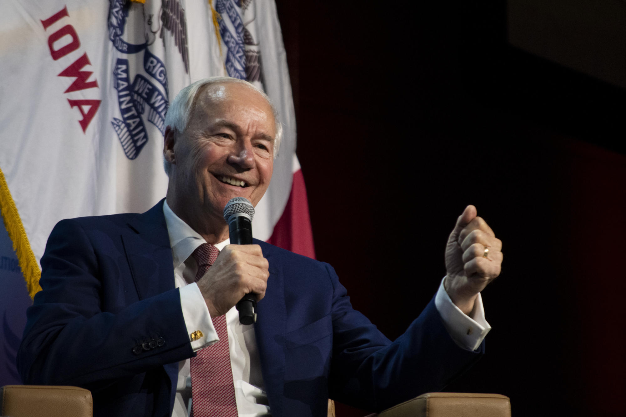 Presidential candidate Asa Hutchinson discusses crime and border ...