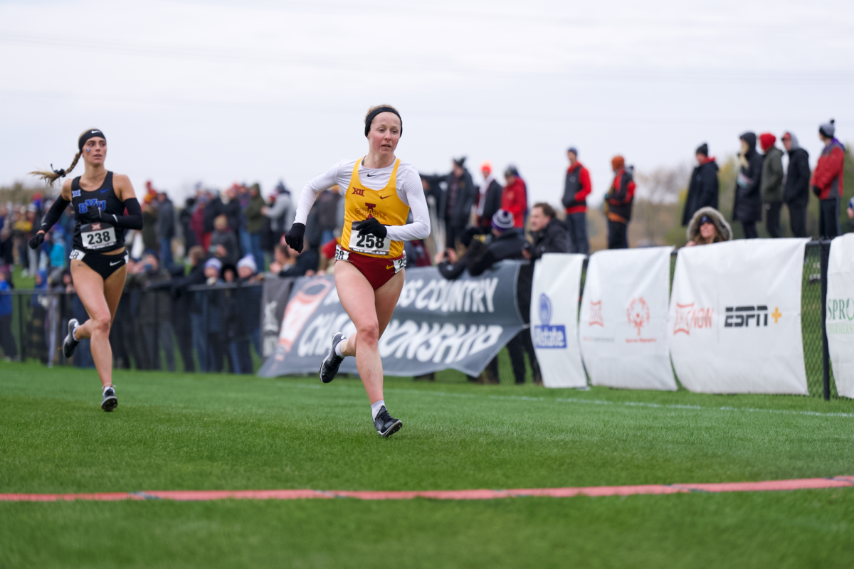 Dana Feyen breaking top twenty at the Big 12 Championship with a time of 20:28.5 on Oct. 28, 2023