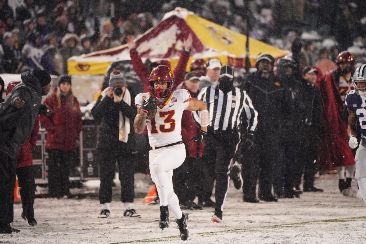 Jaylin Noel runs for 79 yards at the Iowa State vs. Kansas State football game at Bill Snyder Family Stadium on Nov. 25, 2023 in Manhattan, KS.