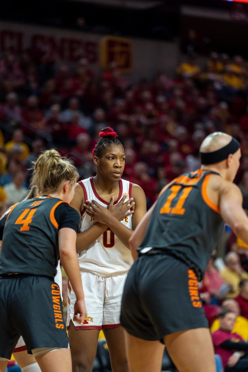 Isnelle Natabou preparing for a screen during the Iowa State vs. Oklahoma State game in Hilton Coliseum, Jan. 31, 2024.