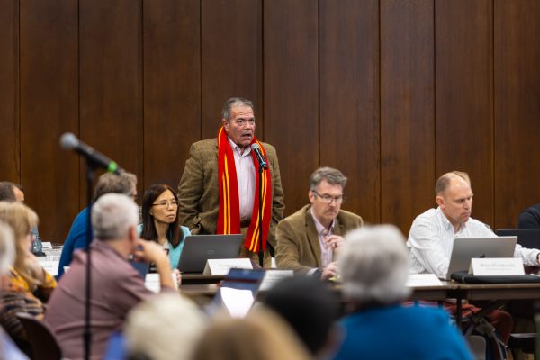 Sen. Tony Townsend, associate professor of information systems and business analytics, speaks during the Faculty Senate meeting at the Memorial Union, Nov. 12, 2024.