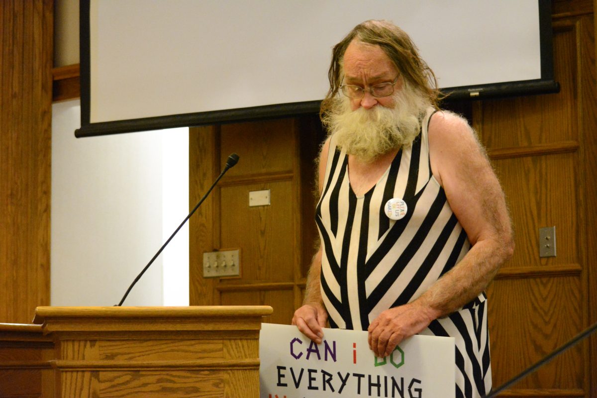 Richard Deyo leaves the stand after speaking about receiving letters from presidential candidates during public forum, Ames City Hall, Ames, Iowa, Nov. 12, 2024.
