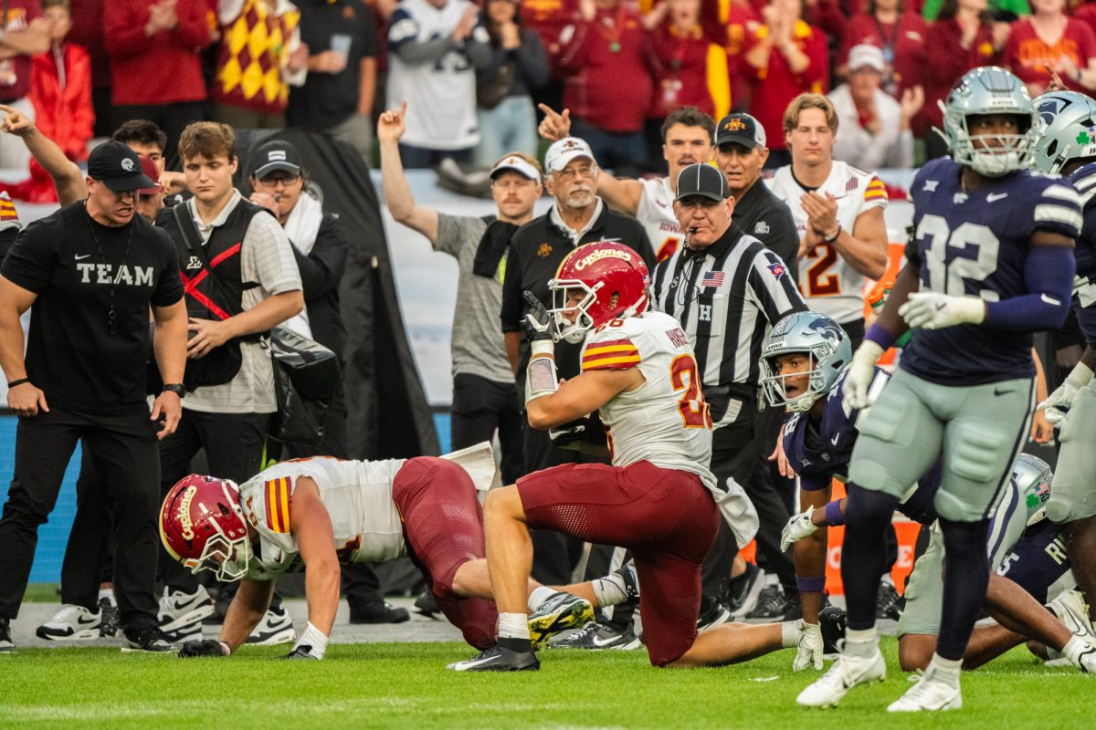 Carson Hansen (26) celebrates a first down during the 2025 Aer Lingus Football Classic at Aviva Stadium featuring Iowa State and Kansas State, Dublin, Ireland, Aug. 23, 2025.