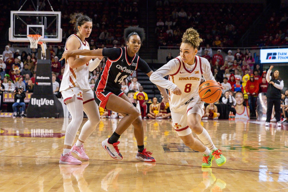 Jada Williams (8) drives towards the hoop during the Iowa State vs. Cincinnati women's basketball game, Hilton Coliseum, Ames, Iowa, Jan. 21, 2026.